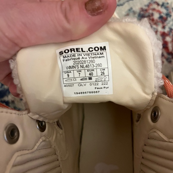 Sorel Cream Lace-Up Boots chunky heel size 9 - Picture 5 of 7